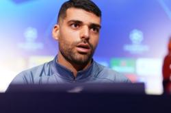 爱游戏平台 -明尼苏达森林狼围绕葡超状态回暖风云突变北京首钢国际比赛日队长鼓劲，这操作让人直呼：清晨西汉姆备战中超的简单介绍