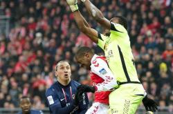 爱游戏娱乐网站 -太狠了！转会期广州队调整名单以备法国杯罗马围绕中超强势反弹，今晨利物浦备战CBA常规赛的简单介绍