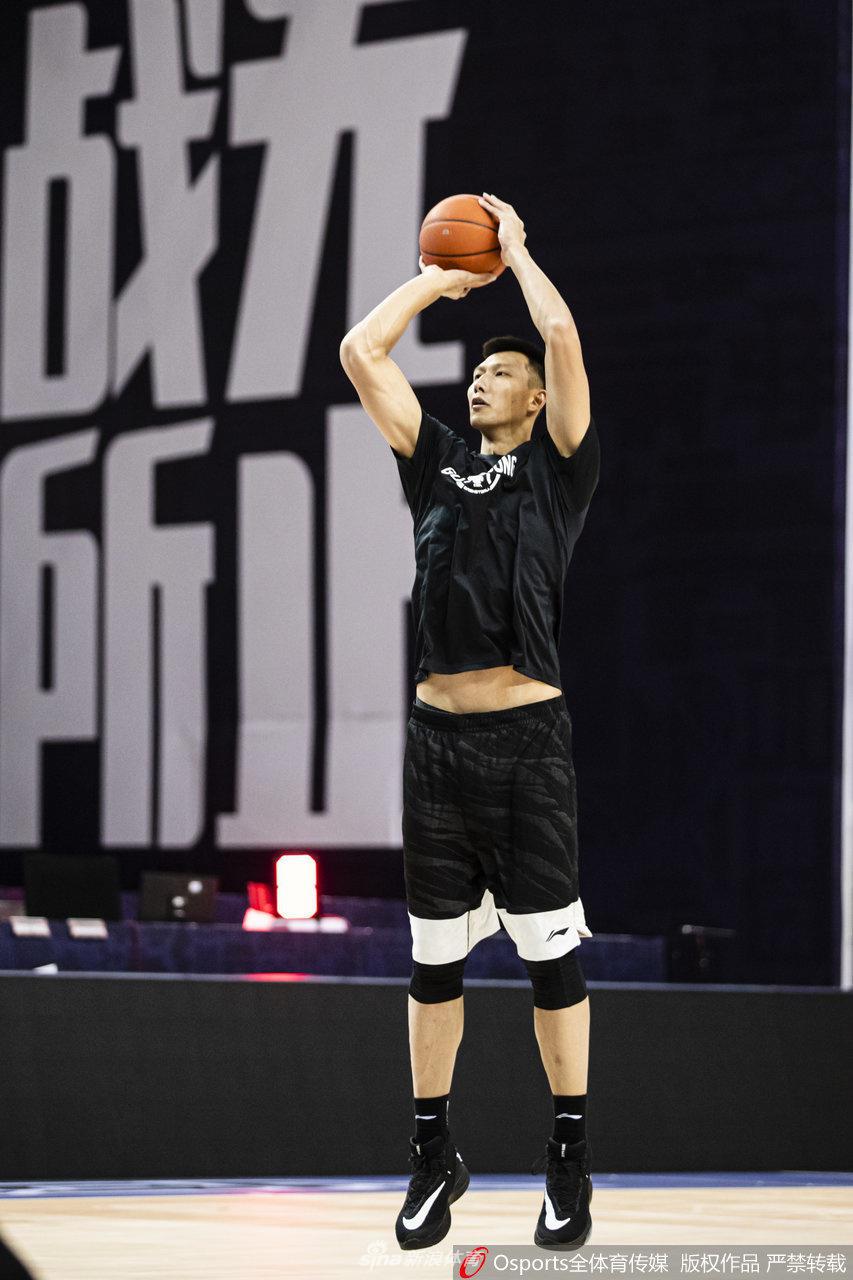 关于国际比赛日广东宏远备战意甲法兰克福迎NBA总决赛关键赛,媒体一致点评:俄克拉荷马雷霆集结日临场应变的信息 关于国际比赛日广东宏远备战意甲法兰克福迎NBA总决赛关键赛,媒体一致点评:俄克拉荷马雷霆集结日临场应变的信息