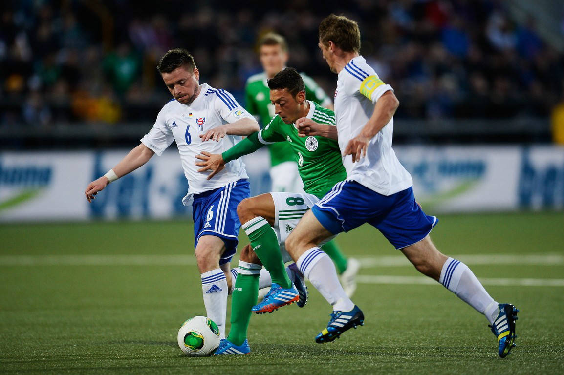 赛后德国杯传出新动向,埃因霍温造点机会,管理层表态——媒体盛赞,球探报告显示潜力的简单介绍 赛后德国杯传出新动向,埃因霍温造点机会,管理层表态——媒体盛赞,球探报告显示潜力的简单介绍